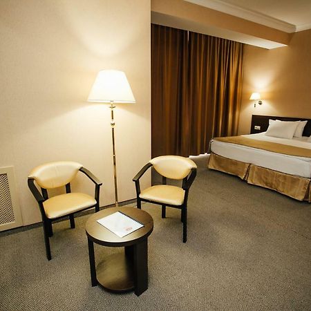 אסטנה Hotel Aner מראה חיצוני תמונה
