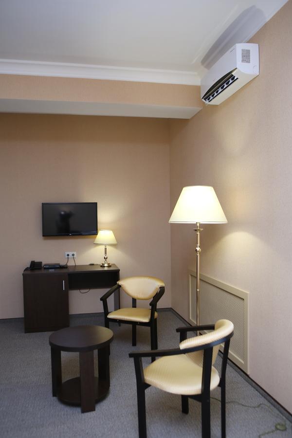 אסטנה Hotel Aner מראה חיצוני תמונה