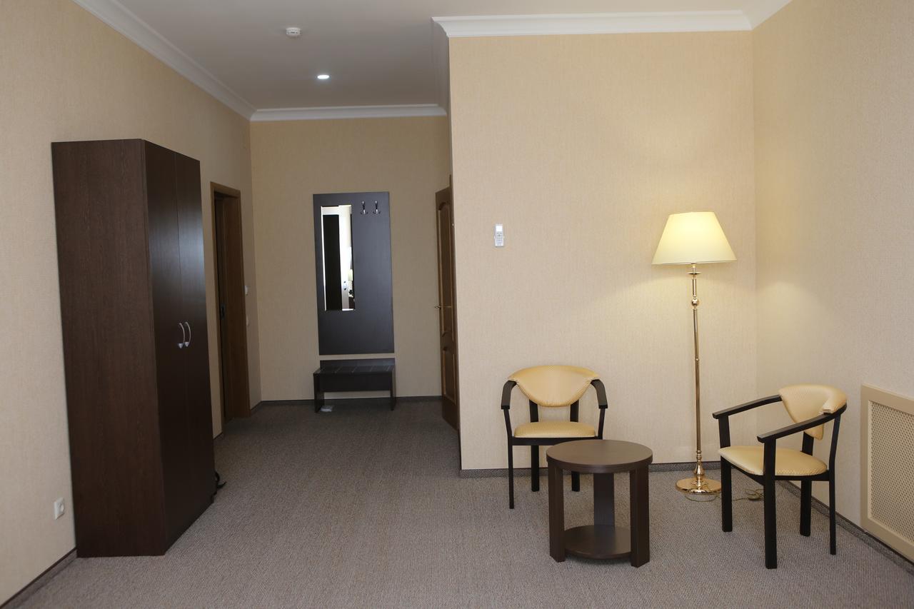 אסטנה Hotel Aner מראה חיצוני תמונה